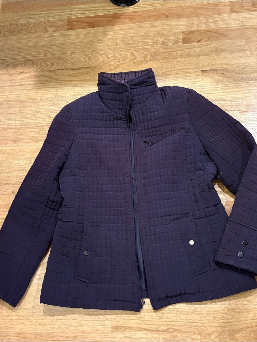 Quilted Women's Jacket in Dark Plum Sz L